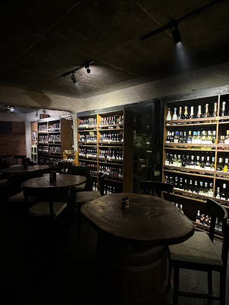 Vino Bistro French Corner